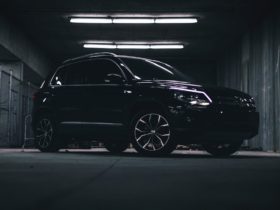 Volkswagen Tiguan noire